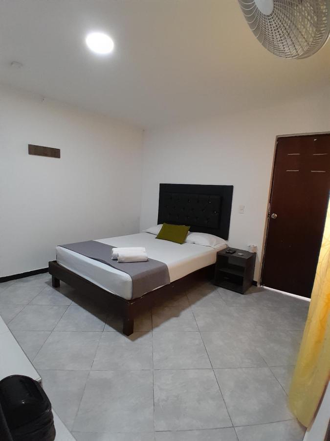 Hotel Palermo Real Медельин Экстерьер фото