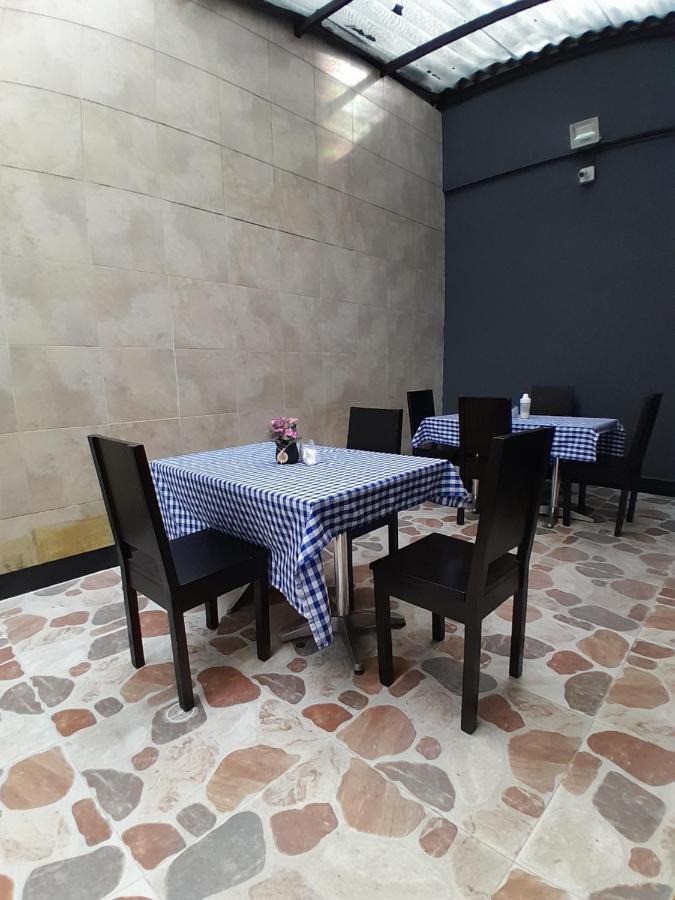 Hotel Palermo Real Медельин Экстерьер фото